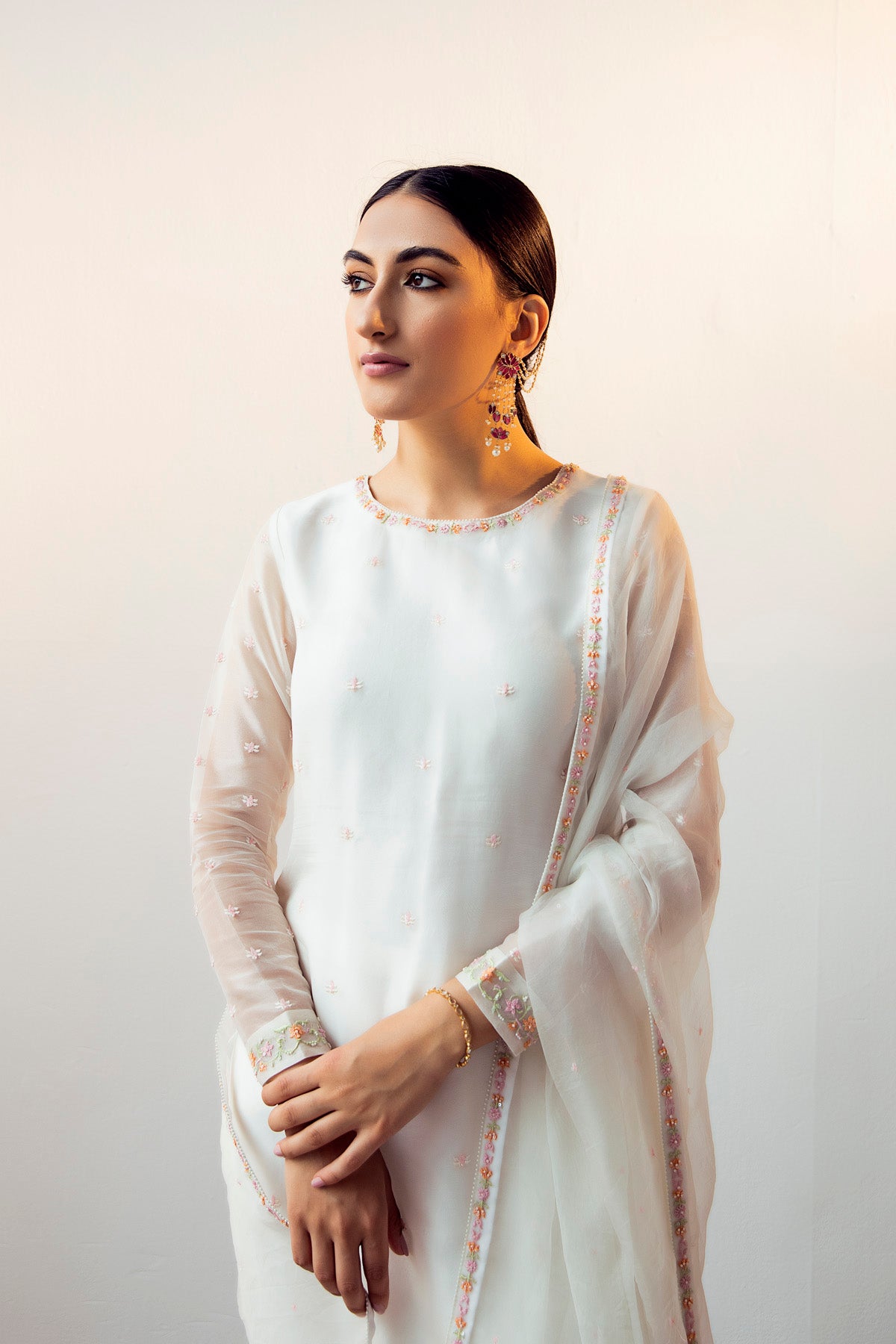 White Kurta Set in Silk Organza