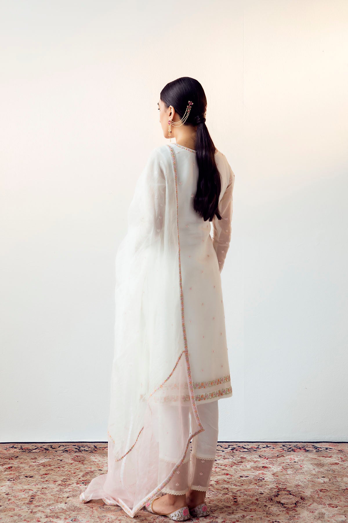 White Kurta Set in Silk Organza